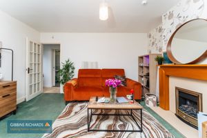 Sitting Room- click for photo gallery